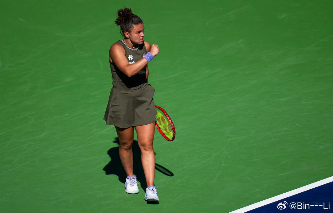 奥斯塔彭科逆转保利尼WTA1000迈阿密站第三轮，25号种子奥斯塔彭科三盘大战，