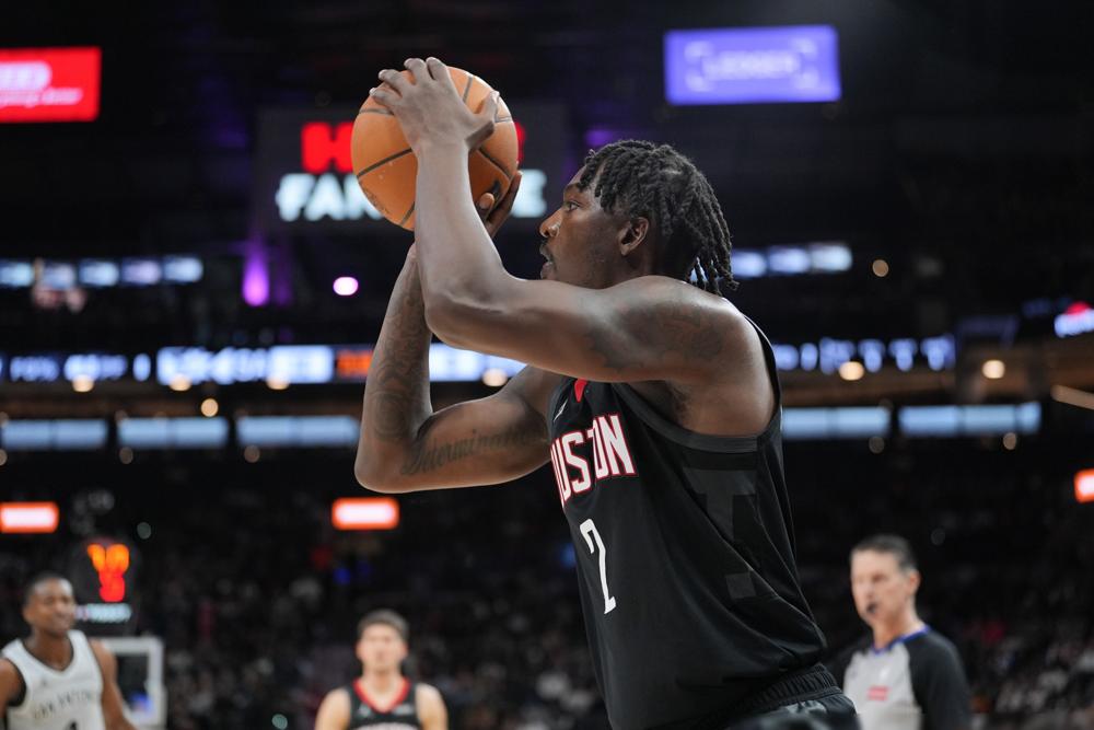 火箭输给掘金，轮休芬尼-史密斯绝非遮羞布。
赛季初因左脚踝手术，他缺席了前27