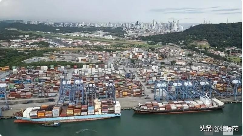 巴拿马希望中国中远海运恢复在巴尔博亚港的运营
巴拿马运河事务部长何塞·拉蒙·伊卡