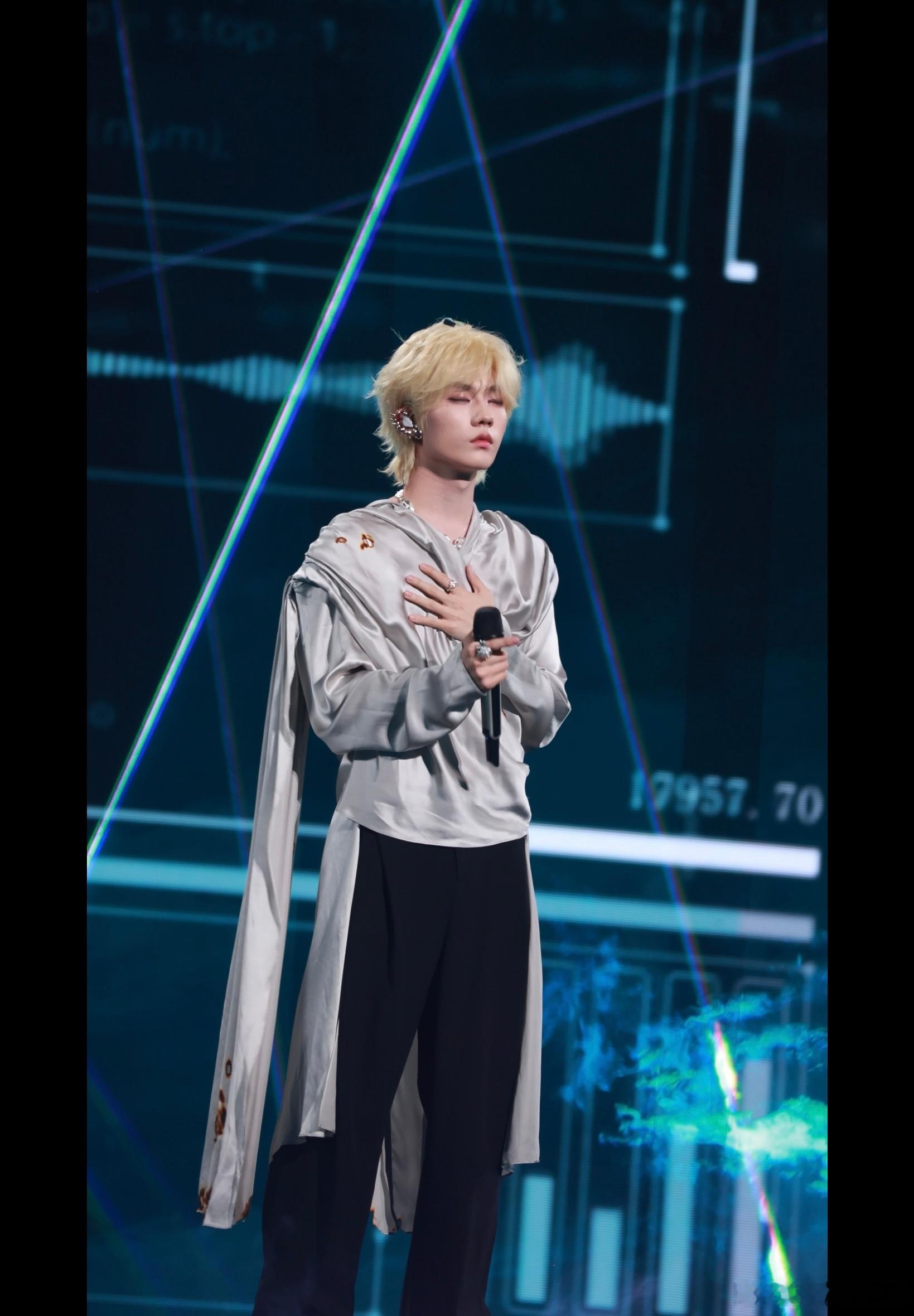 我好想他我不活了😭我好想他我不活了😭我好想他我不活了😭我好想他我不活了😭