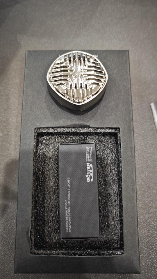 阿维塔12的原车内饰已经很高级了，但如果再加点小细节，打造专属氛围感，就更完美了