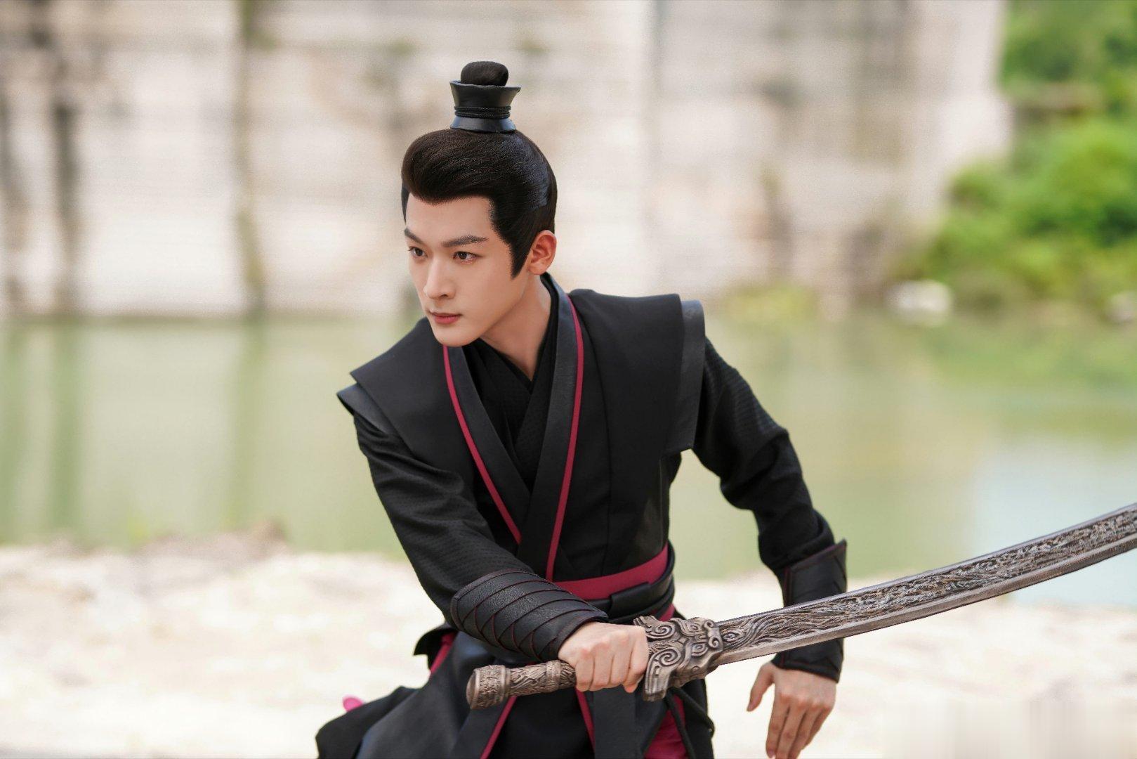 #张晚意请看VCR##玱玹你先看VCR吧#  表哥，你能有今天都是自己造成的呀，