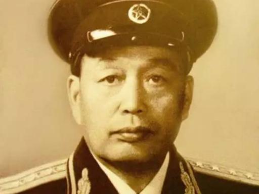1941年，59团团长胡兆祺重伤被俘，为了迷惑日军，陈赓、薄一波给胡兆祺举办了，