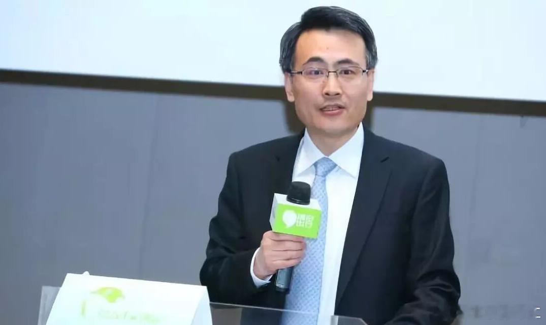 伙同他人收受贿赂，数额特别巨大！商务部原驻昆明特派员肖凤怀被公诉商务部原驻昆明特