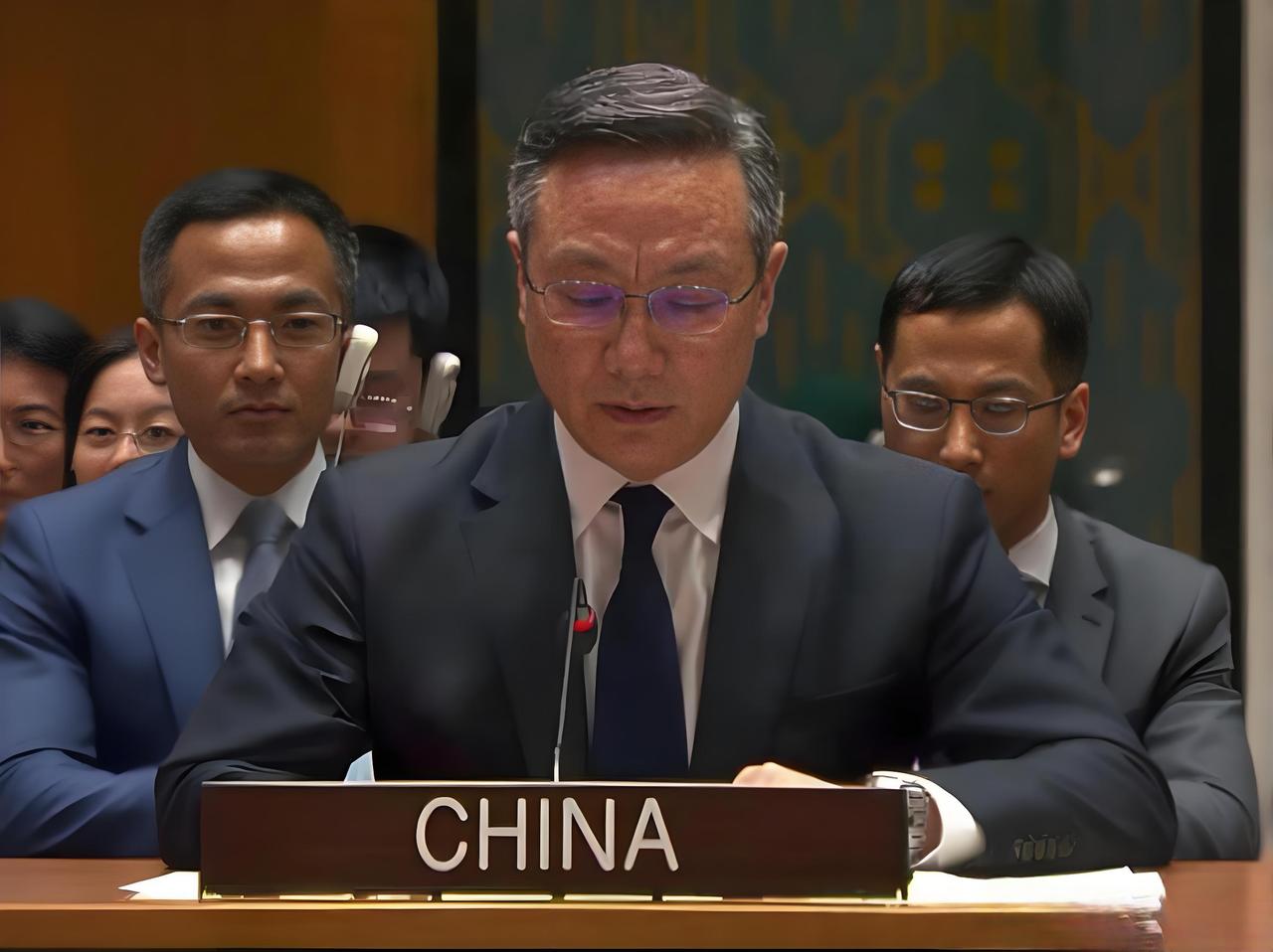 降维打击！中国外交风格变了，直接当着172国面前中国代表撂下狠话，菲律宾炒了十年