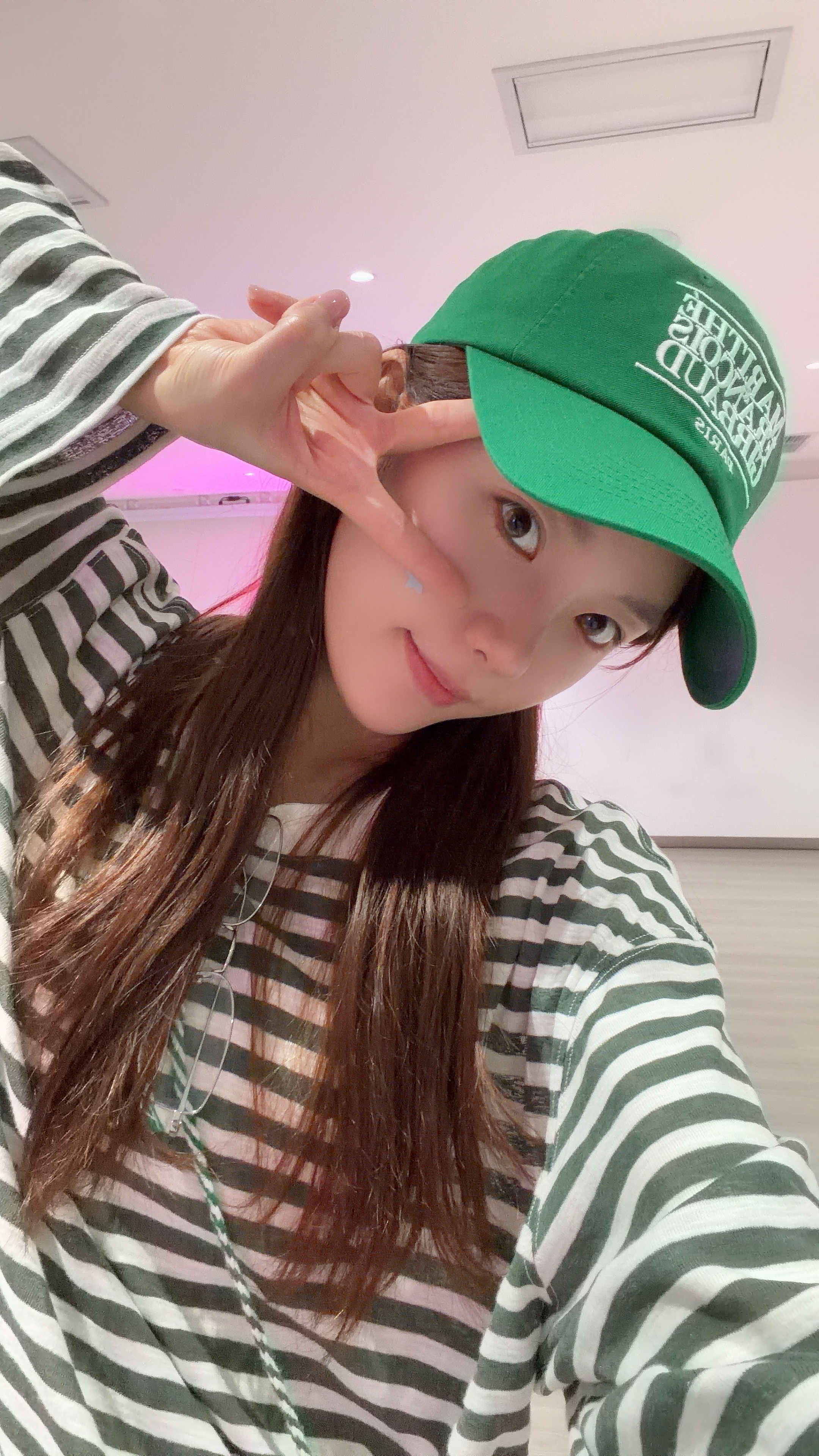 痘痘贴都要用蓝色的，我哭了🩵🩵🩵 