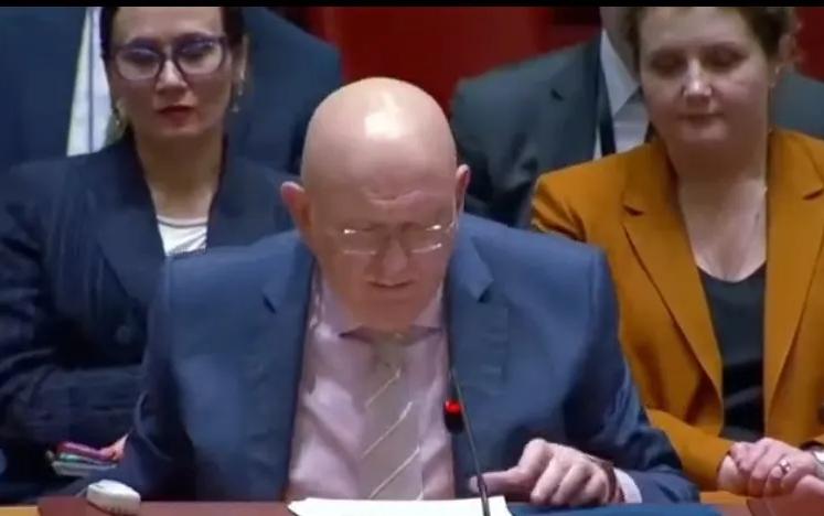 西方世界对美以霸凌伊朗的丑恶行为是视而不见，如果想让他们起来斥责美帝，那不是仆怒