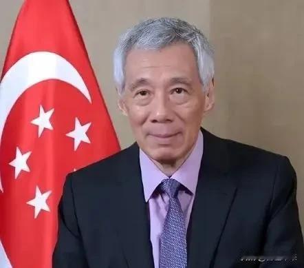 中美起冲突，新加坡挺美国；中日起冲突，新加坡挺日本；中菲起冲突，新加坡挺菲；中印
