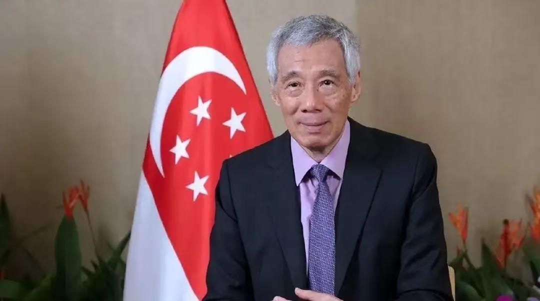 李显龙这回说对了！特朗普收割中国资产，李嘉诚才懂谁是真正靠山

李显龙早预言中美