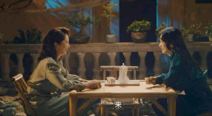 董璇一款无条件相信女儿的妈妈你好1983 夏晓兰说要给露娜投广告，要很多钱，她听