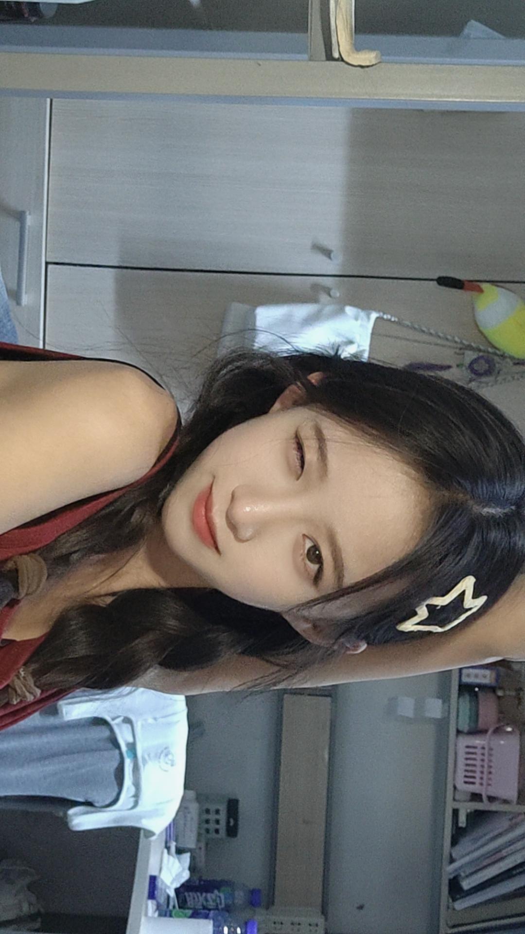 夏天西瓜味的风 和橘黄色的晚霞