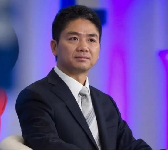 刘强东曾经说过这么一句话：“以后国内只会有两个快递公司，一个京东，一个顺丰”，结