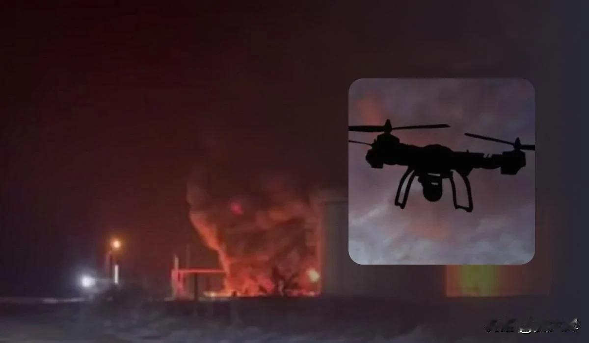 【乌军无人机再次袭击萨拉托夫，当地炼油厂起火】
 
12月7日凌晨，萨拉托夫市与