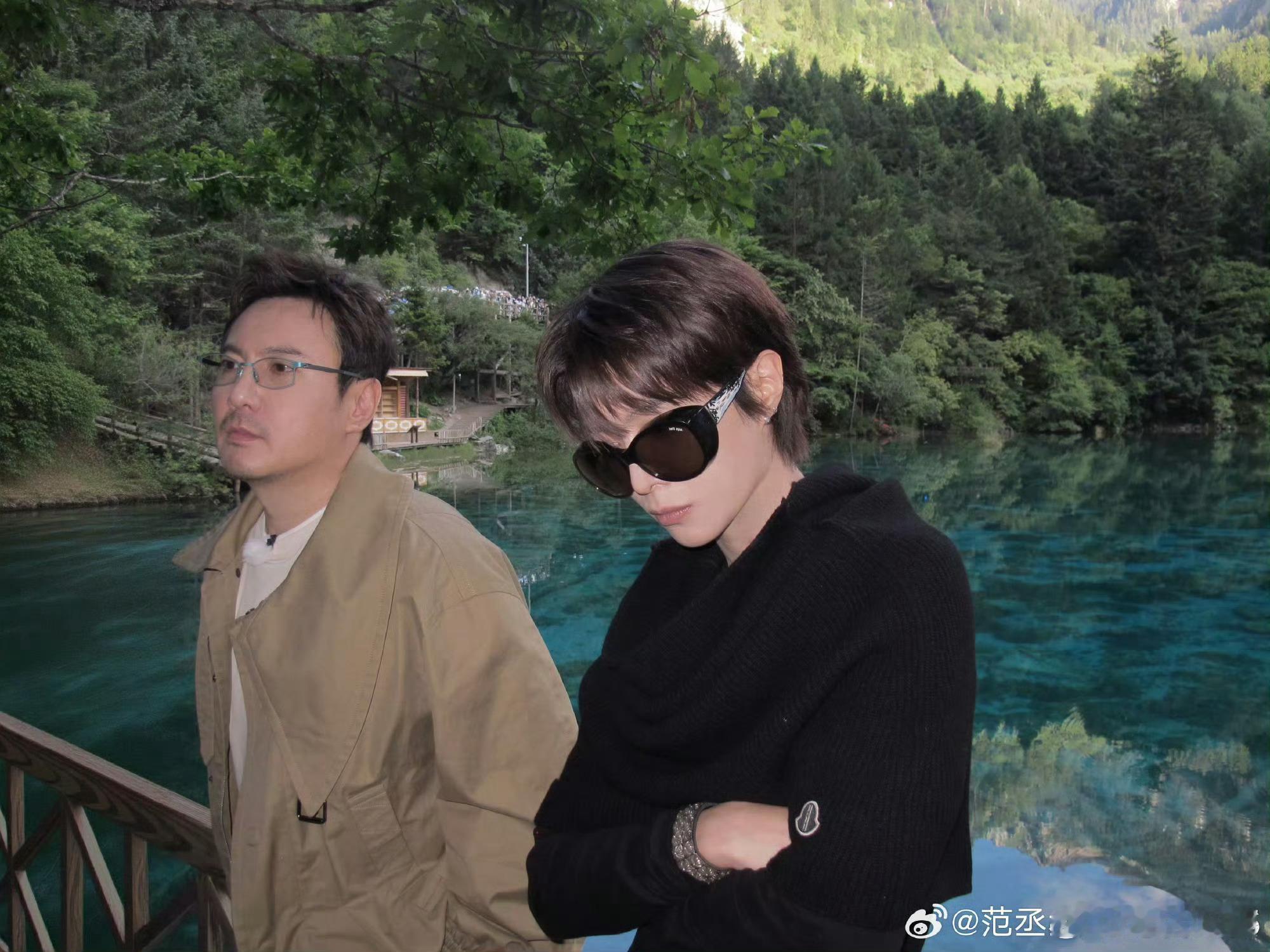 范丞丞晒了现发团合照 现发团这个阵容我是真喜欢，范丞丞、黄景瑜、王楚然他们凑一块