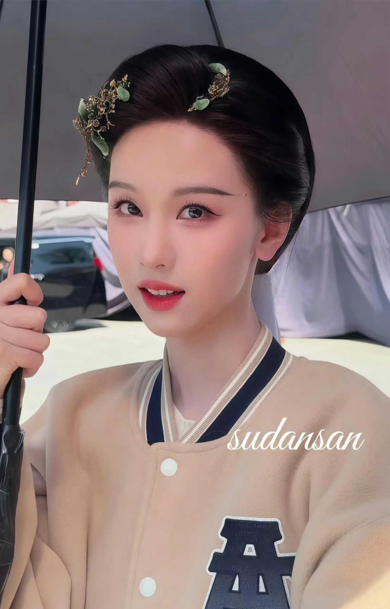 迄今为止 古装扮相里看到过最灵的一张陈都灵… 