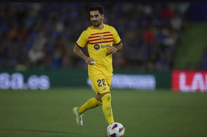 8月17日讯 巴萨公布了西甲首轮对阵瓦伦西亚的大名单，京多安缺席。据巴萨跟队记者