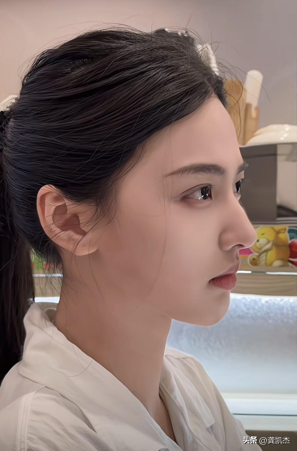 她希望大家找一下缺点，哪里不够完美？