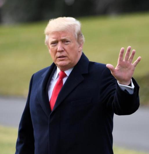 特朗普毫无底线，封锁海峡，钻法律空子，还给自己留有后手？

最近特朗普宣布封锁海