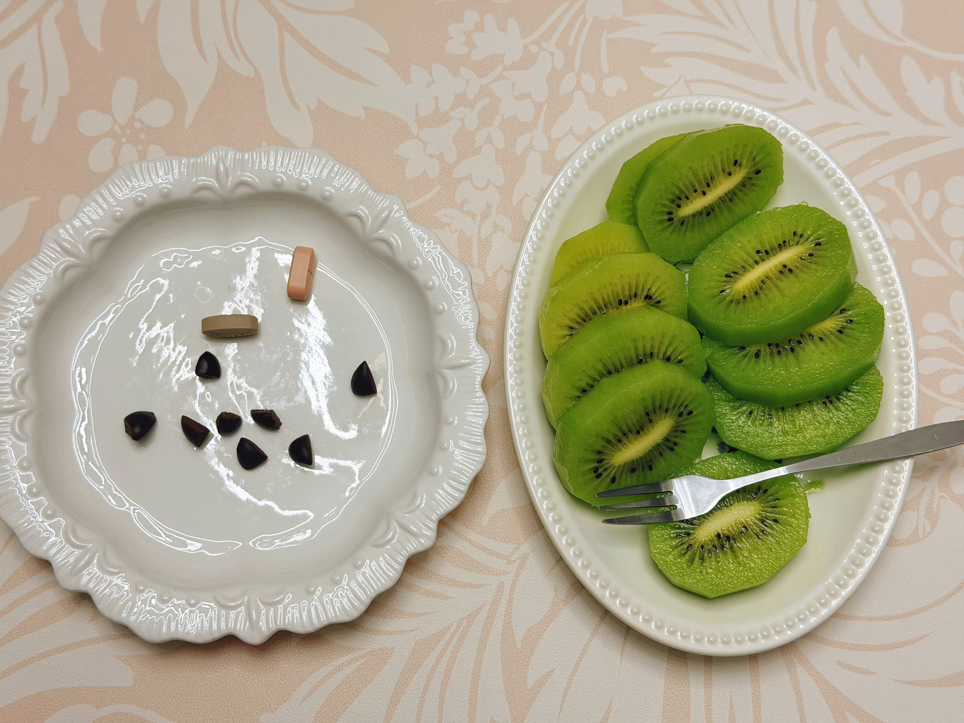 食补+药补，今日kpi已完成👍我终究也到了每日吃糖丸的年纪[笑cry][笑cr