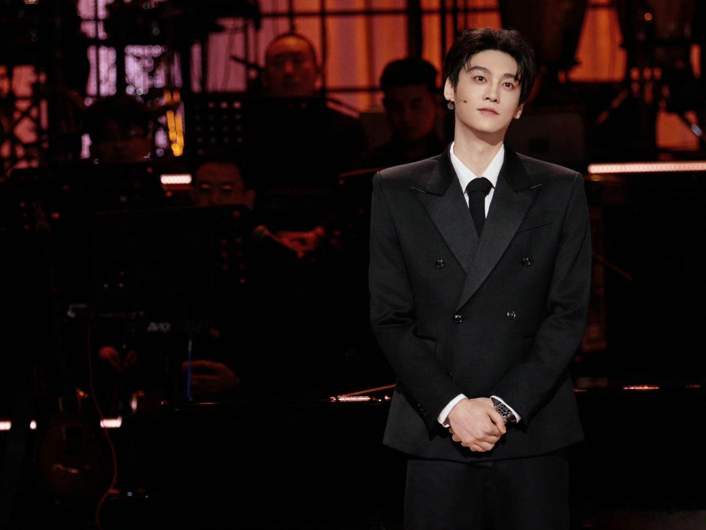 田栩宁 txn向全世界安利田栩宁 “每一张合照都是专属于我们的回忆”