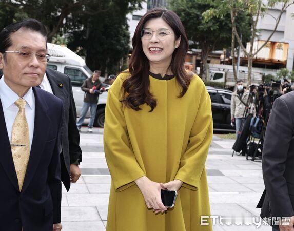 郑丽文喊“陆是亲人”拒骨肉相残！梁文杰叫嚣：想并吞的亲戚有何意义
国民党与国台办