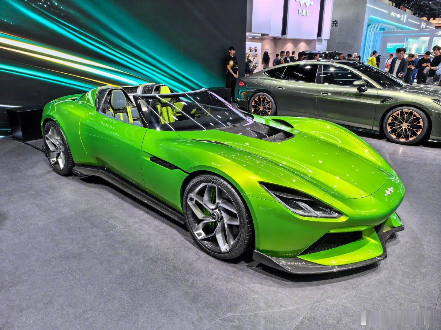 2026北京车展比亚迪超跑方程豹你打几分？据说量产车会高度还原达八层之多，你怎么
