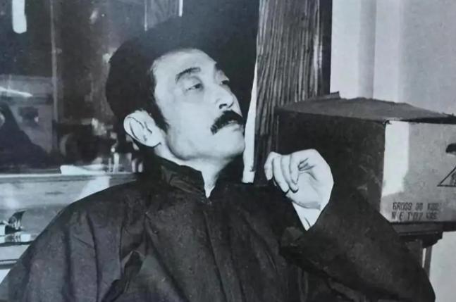 鲁迅为什么骨头硬？因为他是真有钱！鲁迅工资之高，是你难以想象的，1912年鲁迅进