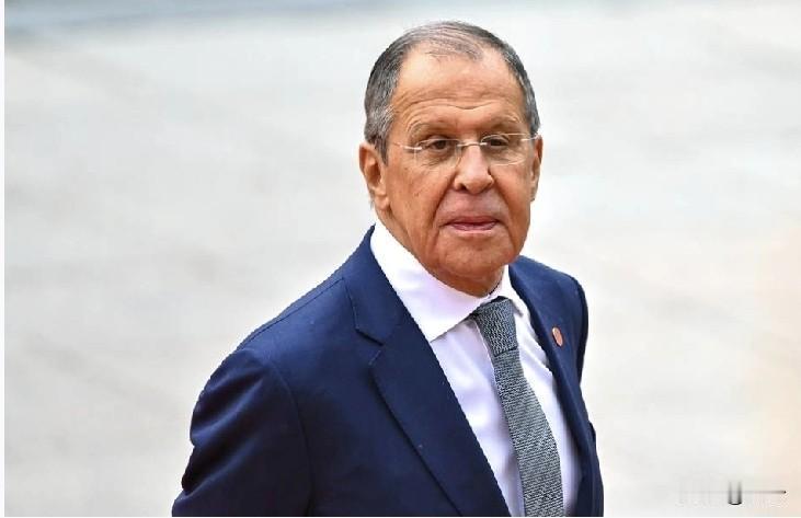 俄外长拉夫罗夫发出终极警告：西方敢用远程导弹炸俄纵深，必遭毁灭性回击！
 
20