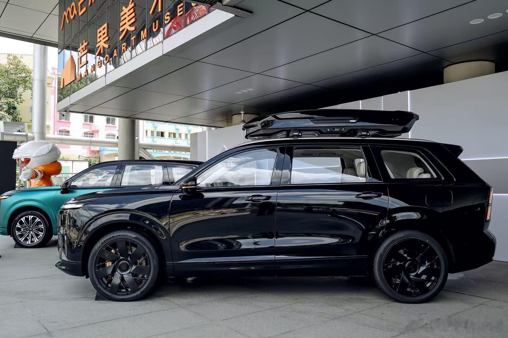 五菱星光L今晚上市，权益价10.98万起，顶配13.28万。中大型6座插混SUV