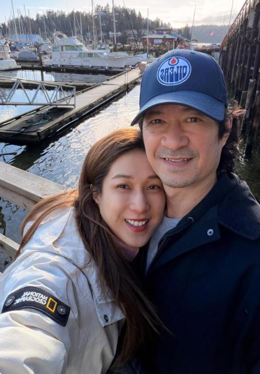 造谣一张嘴，就算是明星，辟谣也得“跑断腿”。
就在今年情人节，女星钟嘉欣在社交平