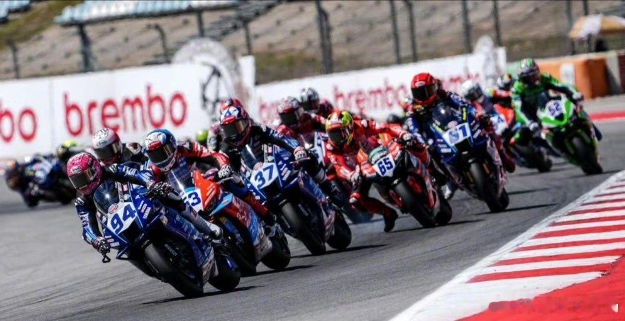 WSBK荷兰站两回合战罢，张雪机车在争议判罚与围堵战术中突围，用实力为中国制造正