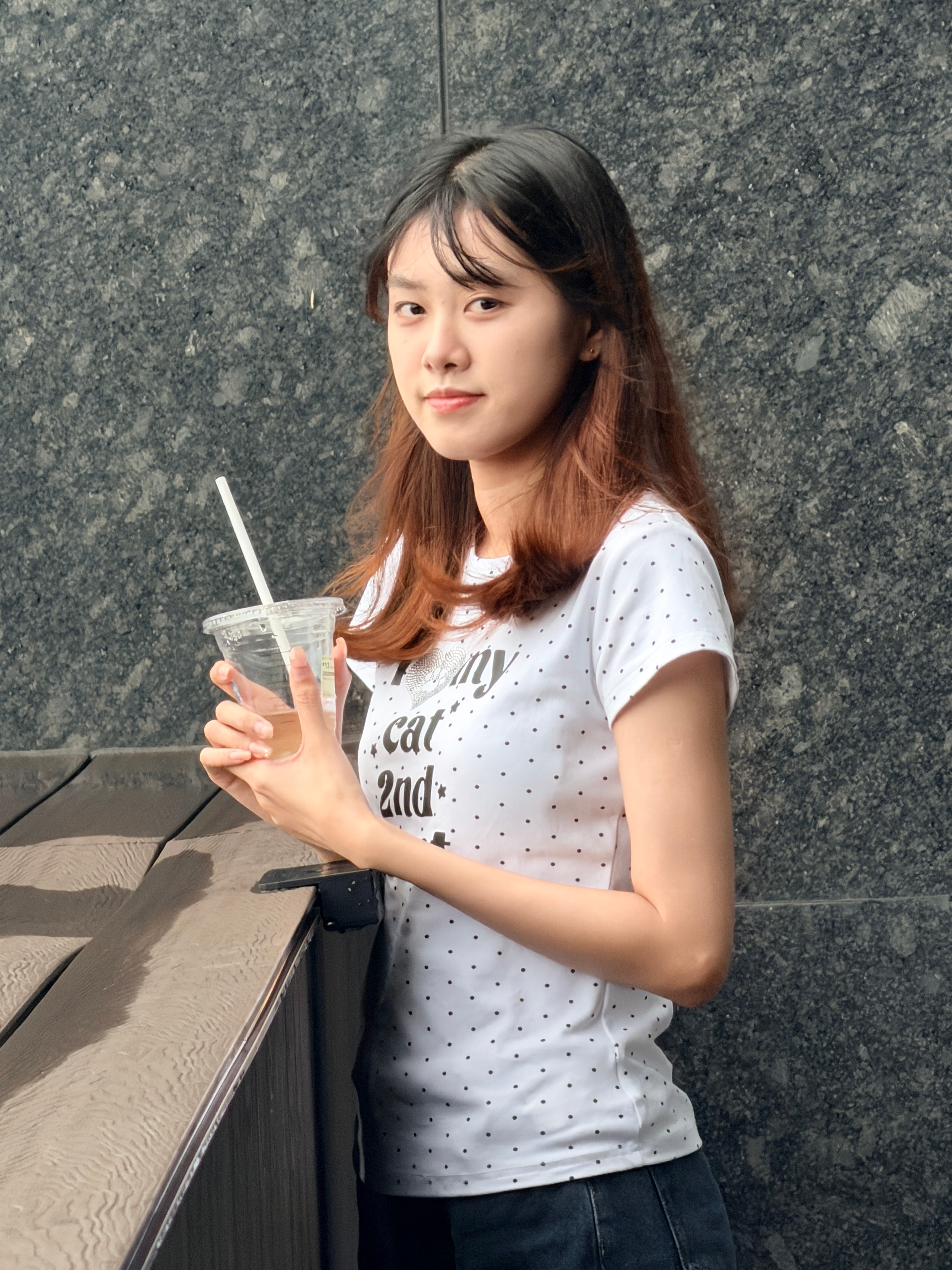 这次不按套路出牌图1 OPPO Find X9 Ultra    图2 iPho