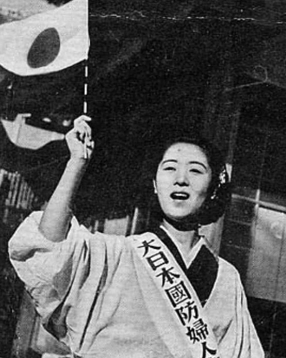 二战狂热的日本女人对战争起了哪些“罪殇”