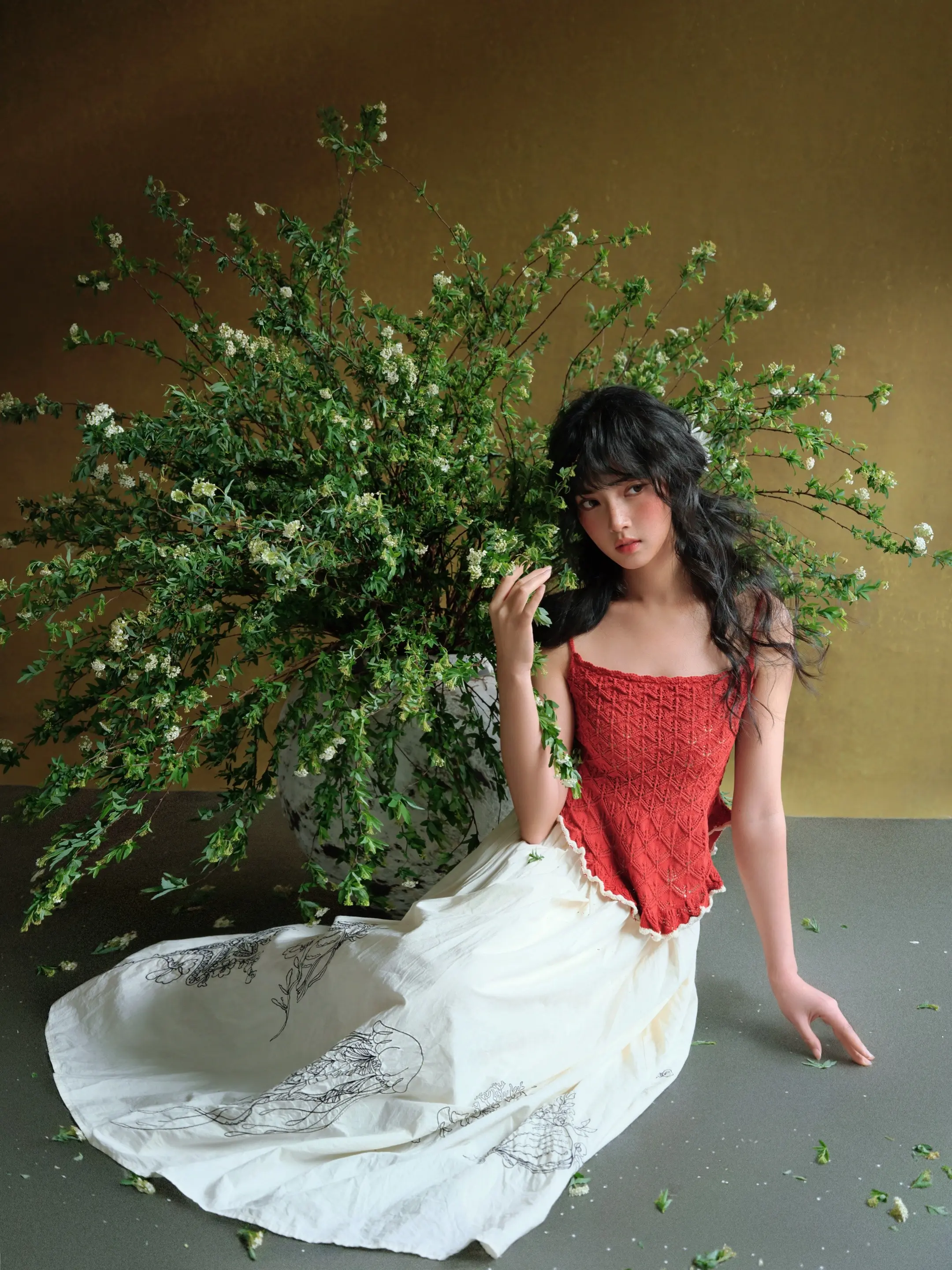 森系美学复古油画感植物系女孩模特