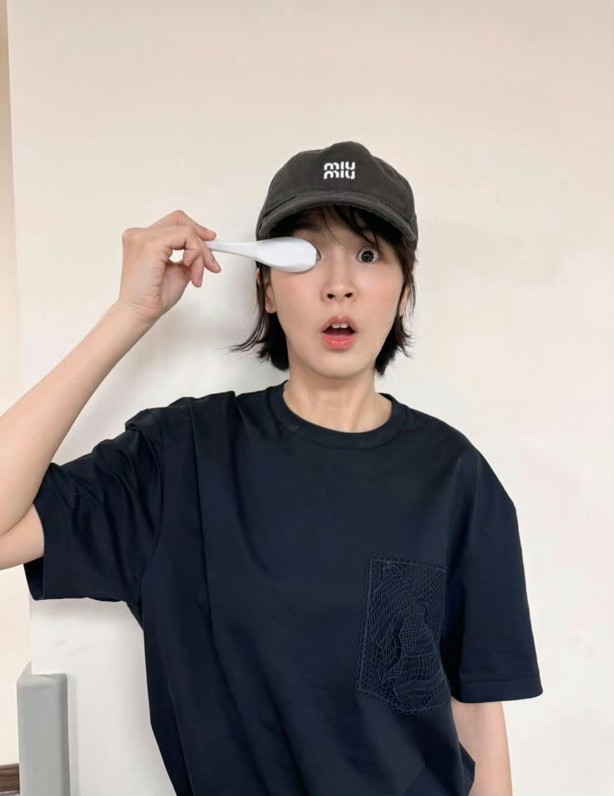 你们说谁发明的曾沛慈（嚼嚼嚼）。咋这么萌呢（嚼嚼嚼… 