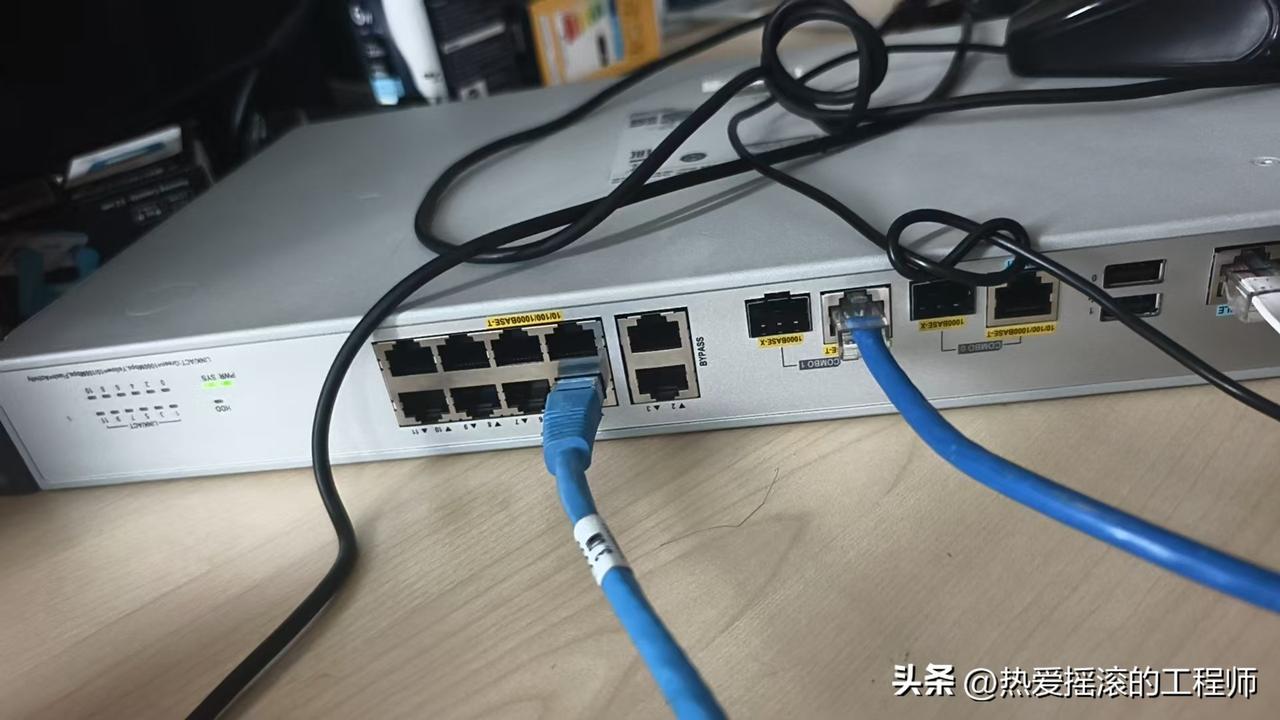 H3C-F100-C-G5防火墙被客户误操作，固件丢失变成了砖。通过BOOTWA