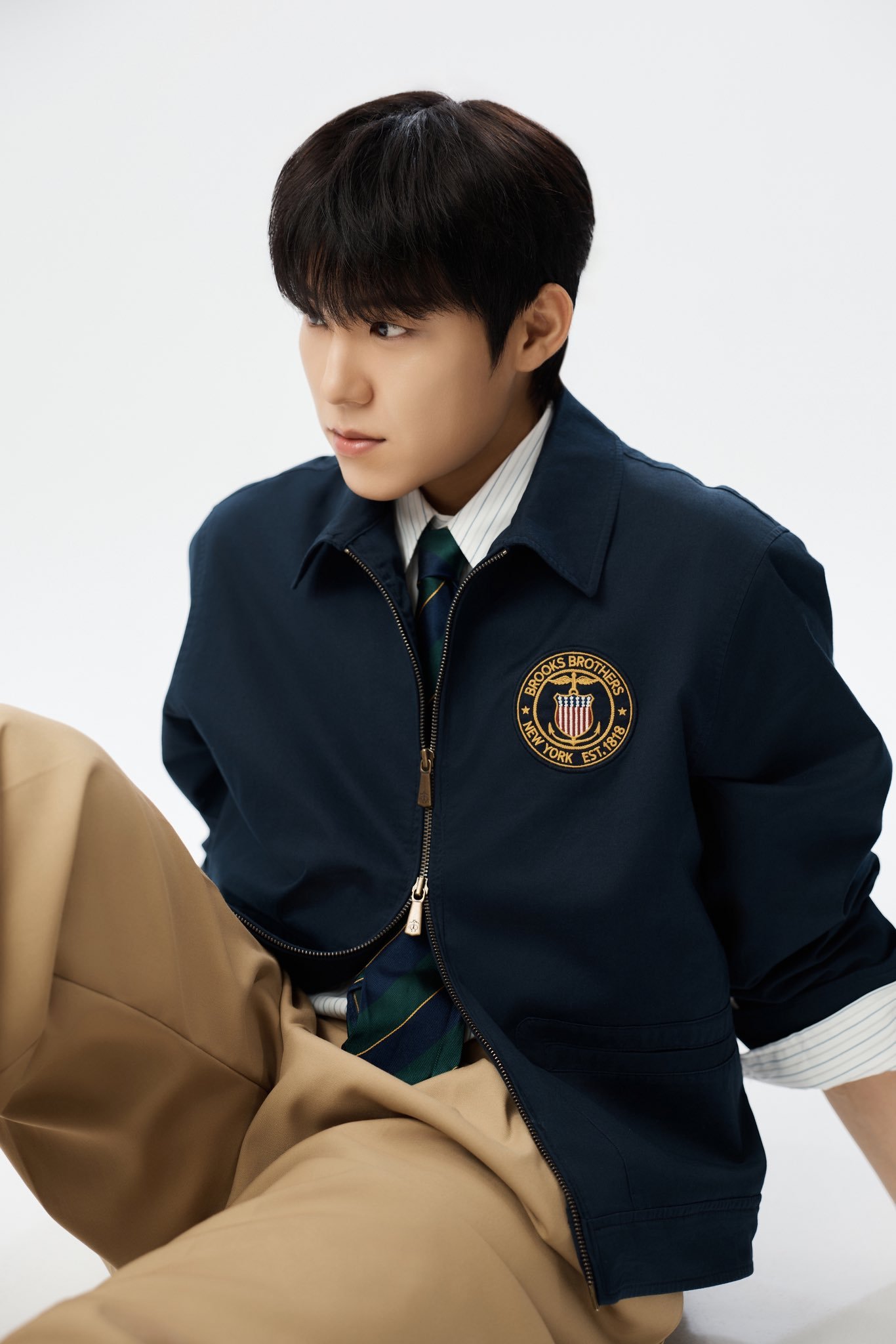 朴佑镇签约PARA MUSIC并公开新简历照 