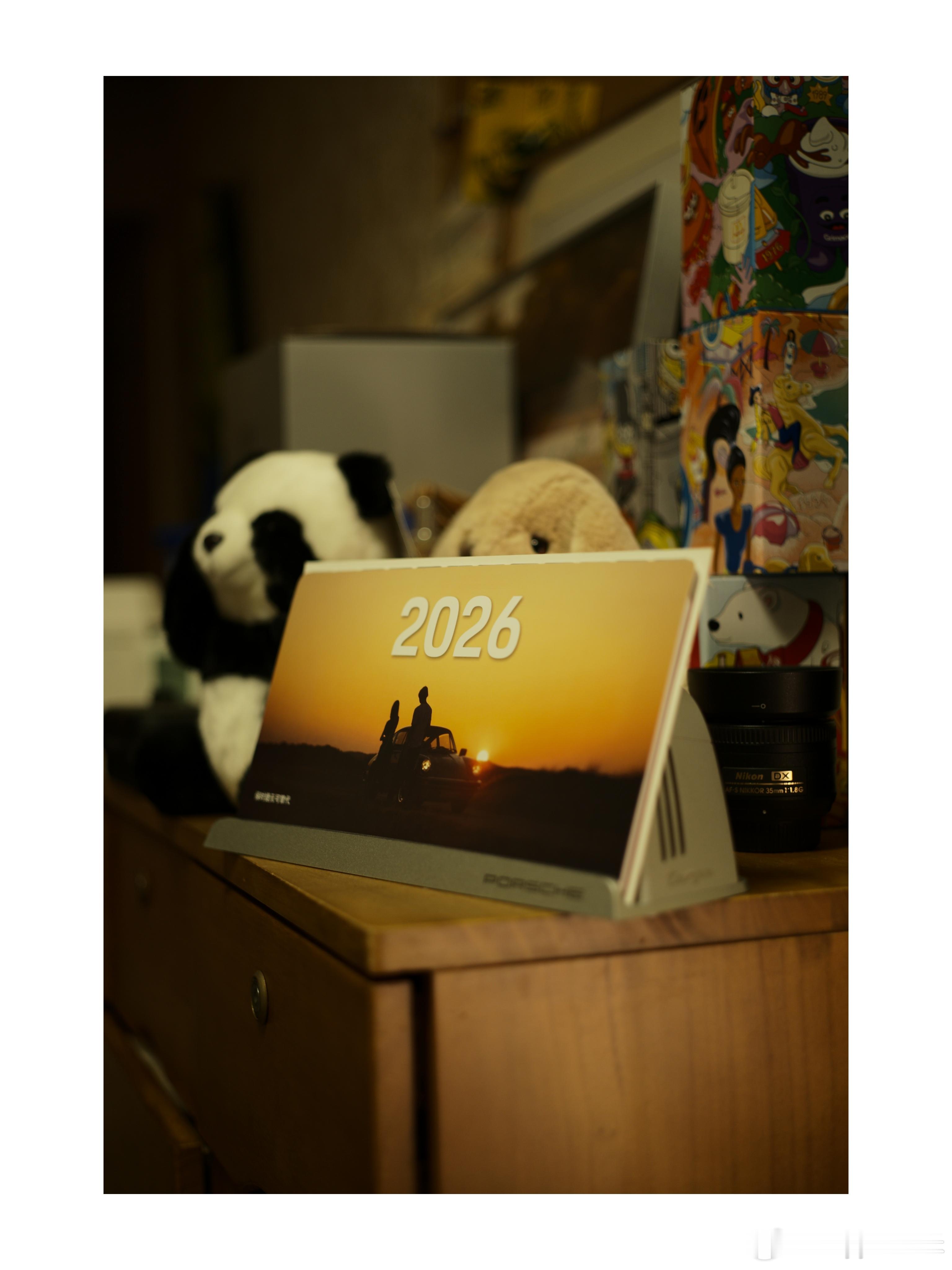 好喜欢这个Targa防滚架样式的台历架仪式感拉满！谢谢 