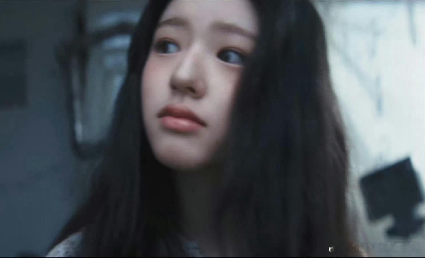 即将出道的jyp新女团成员 目前已出现在nmixx新歌mv中试水 是你喜欢的颜吗