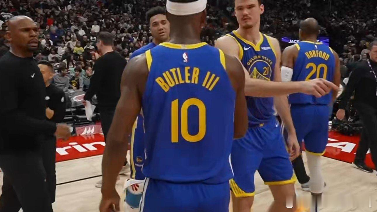 猛龙连叫两个暂停！反超4分 