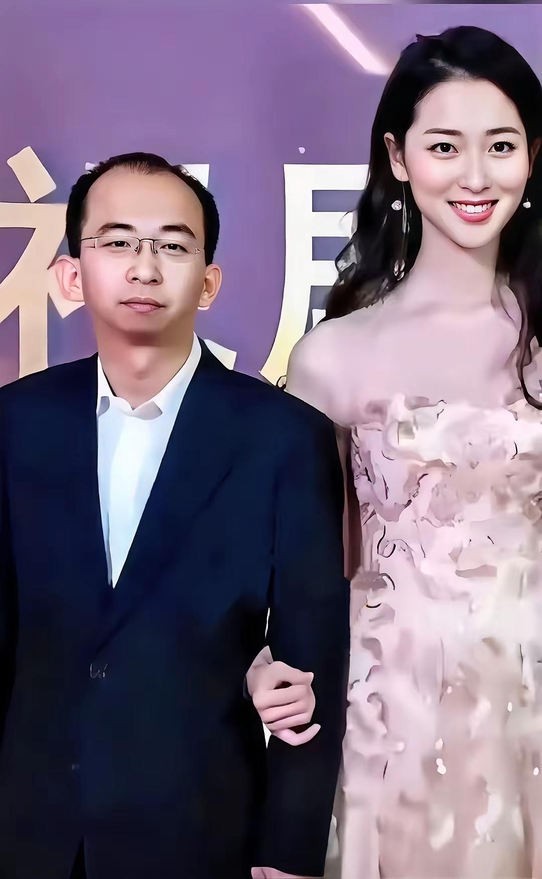 巨兴茂演绎的每个人物都很真实，具有超高的演技，是个很有才华的演员，他的太太也很漂