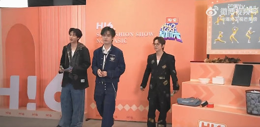 你好星期六直播你好星期六辛云来[超话]张碧晨[超话]直播看完嘴角就没下来过！孟子