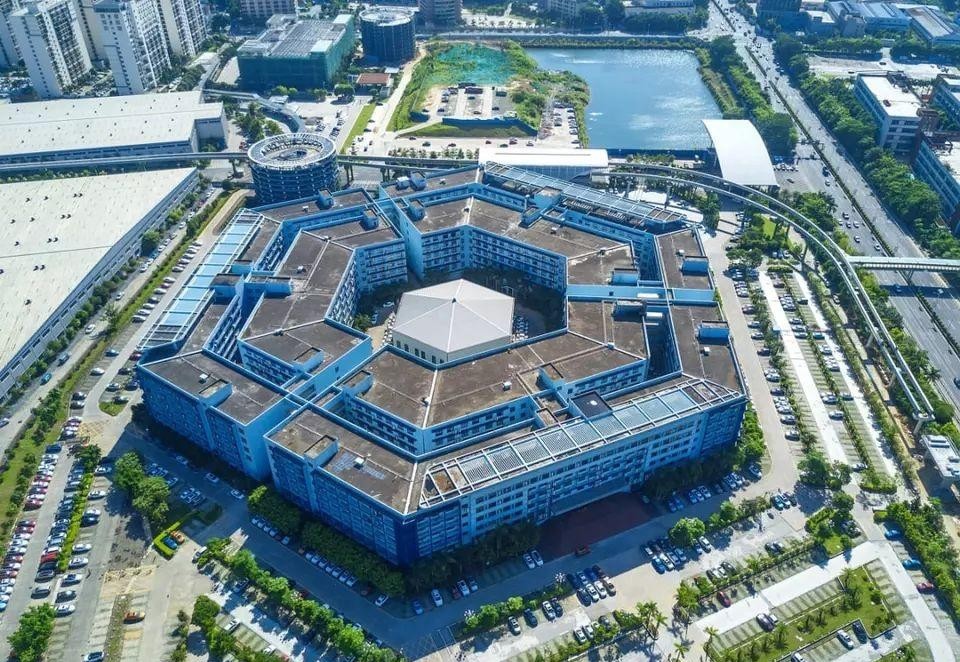 “想做一道证明题，证明中国新能源可以，中国汽车可以。”看到王传福在2026年度汽