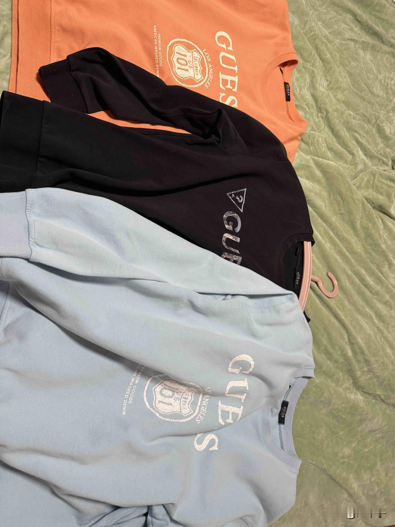 看到消息知道，服饰品牌GUESS要在3月底关闭中国所有线上线下门店，彻底撤离直营