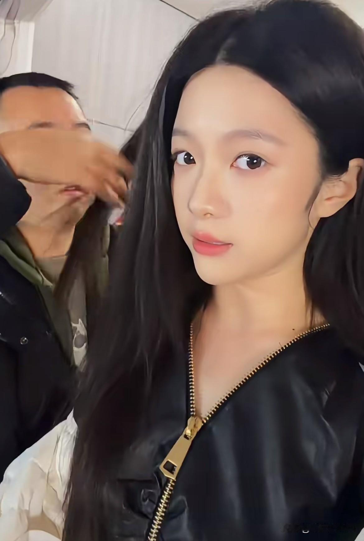 1月7日，刘一诺被质疑后带大名了！
提醒不理智粉丝别来沾边，直言本意没想公开，很