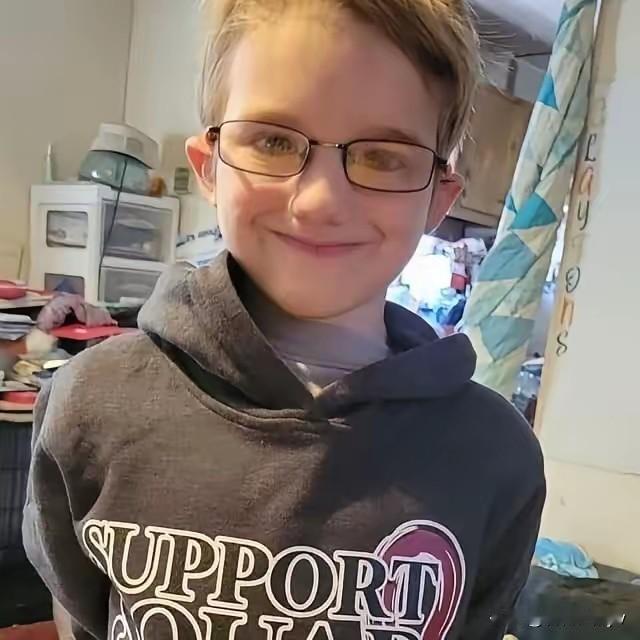 谁之过？

因被没收游戏机，11岁男童竟用枪爆头养父！

美国一男童刚过完11岁