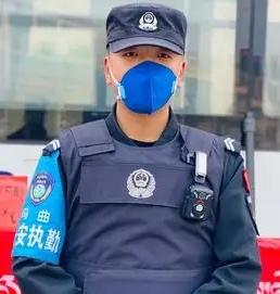 在家门口当辅警，好处多多。

作为本地人，能节省通勤的时间和成本，更轻松地兼顾家