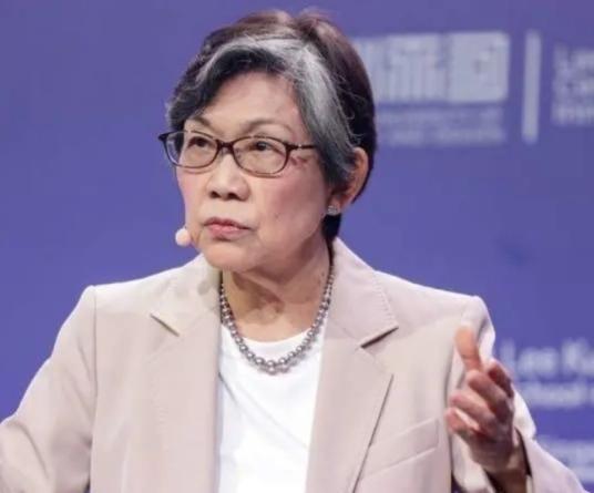 新加坡巡回大使一句话点醒局势：“不管中国乐意不乐意，G2的格局已经形成，因为全世