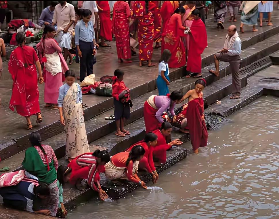 印度给日本站台喊“尊重日本军力”？气笑了！
 
哎呦喂，印度《欧亚时报》怕不是喝