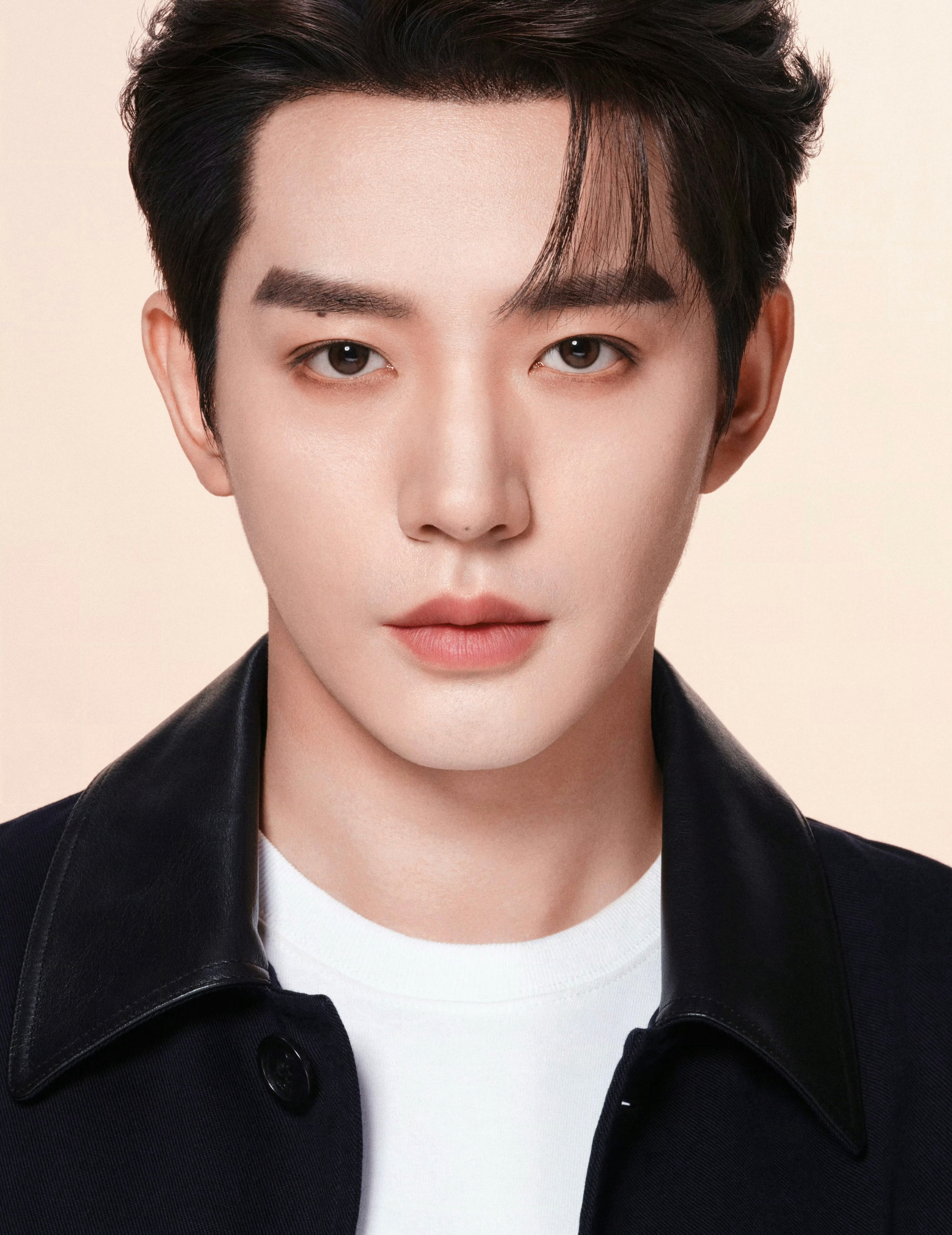 邓为 × Dior Beauty 全新宣传大片 📸 风格大赏